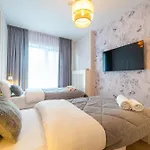 Apartament Spacerowa *