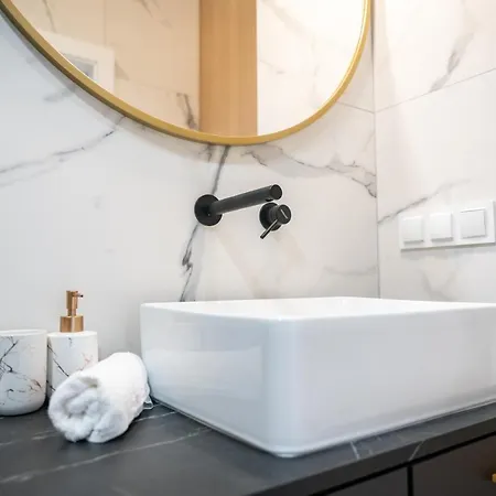 Spacerowa شقة Mikołajki